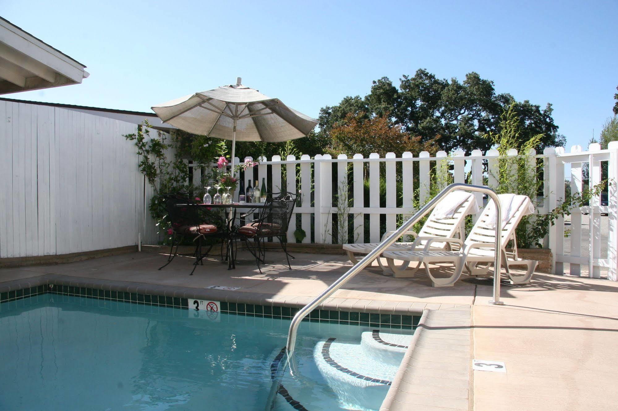 Meadowlark Inn Solvang Esterno foto